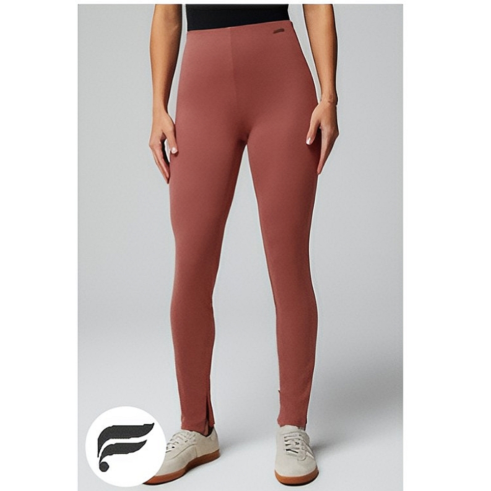 Fabletics 24/7 Skinny Pant Mahogany NWT Medium